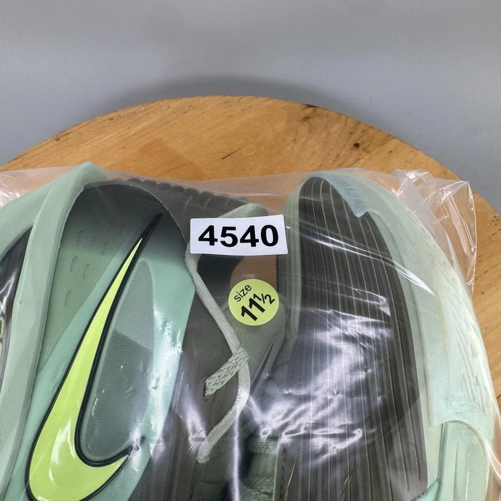 Nike Air Zoom GT Cut 3 Turbo Mens Size 11.5 Basketball Shoes Honeydew HV9918-300